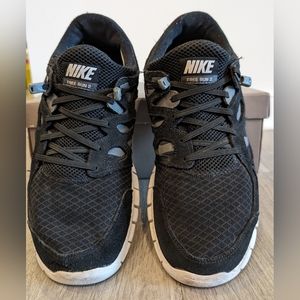 Nike free rn 2 men's size 12 black